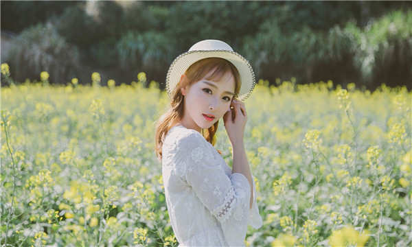 西夏标题：想找个女人帮忙生孩子的有效解决方案，助您圆梦家庭